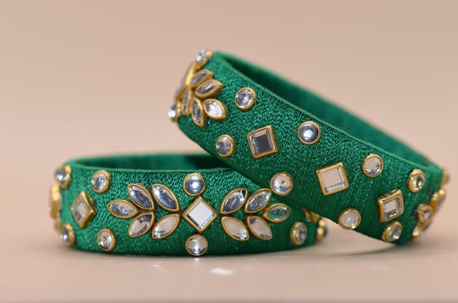 Amivie Regal Stone Thread Bangle – Model 02