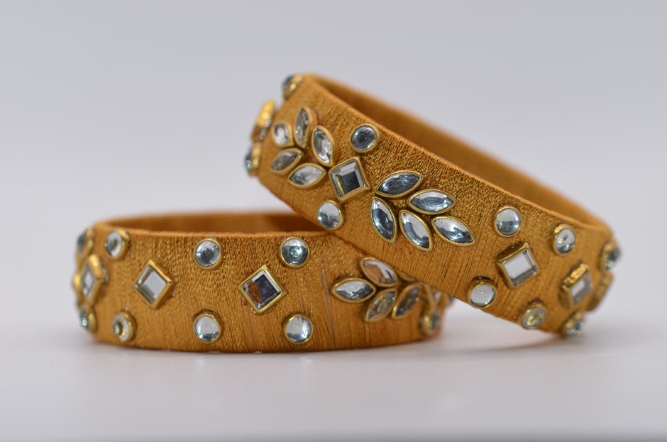 Amivie Regal Stone Thread Bangle – Model 02