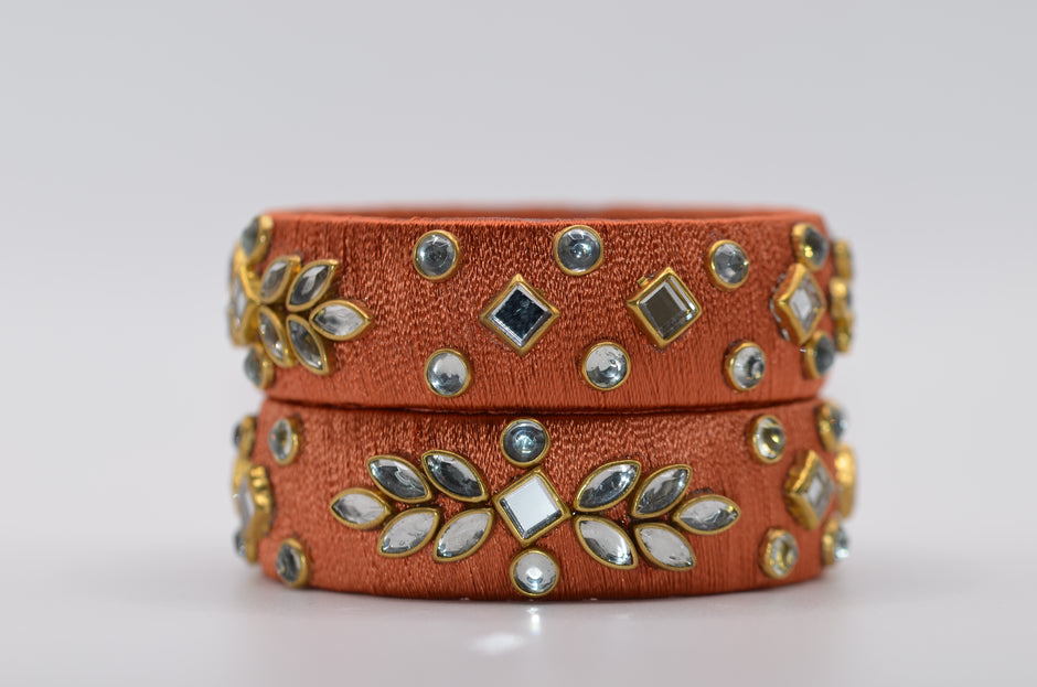 Amivie Regal Stone Thread Bangle – Model 02