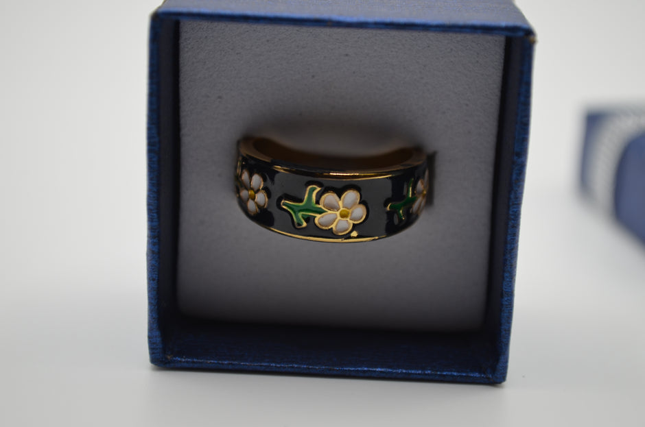 Midnight Daisy Enamel Adjustable Ring