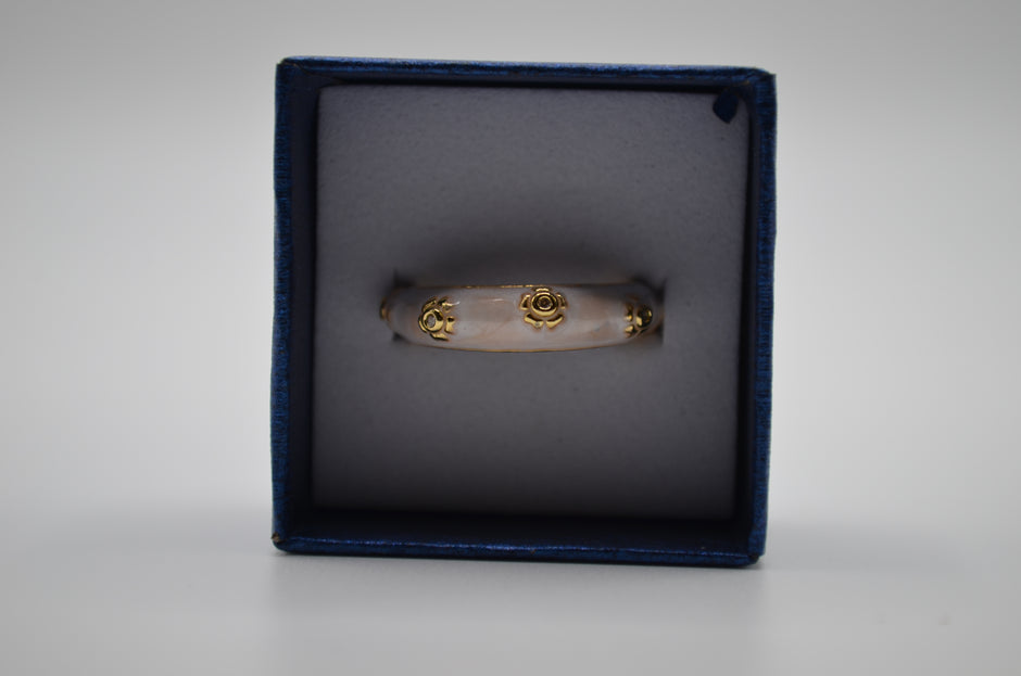 Pearl Mist Enamel Textured Adjustable Ring