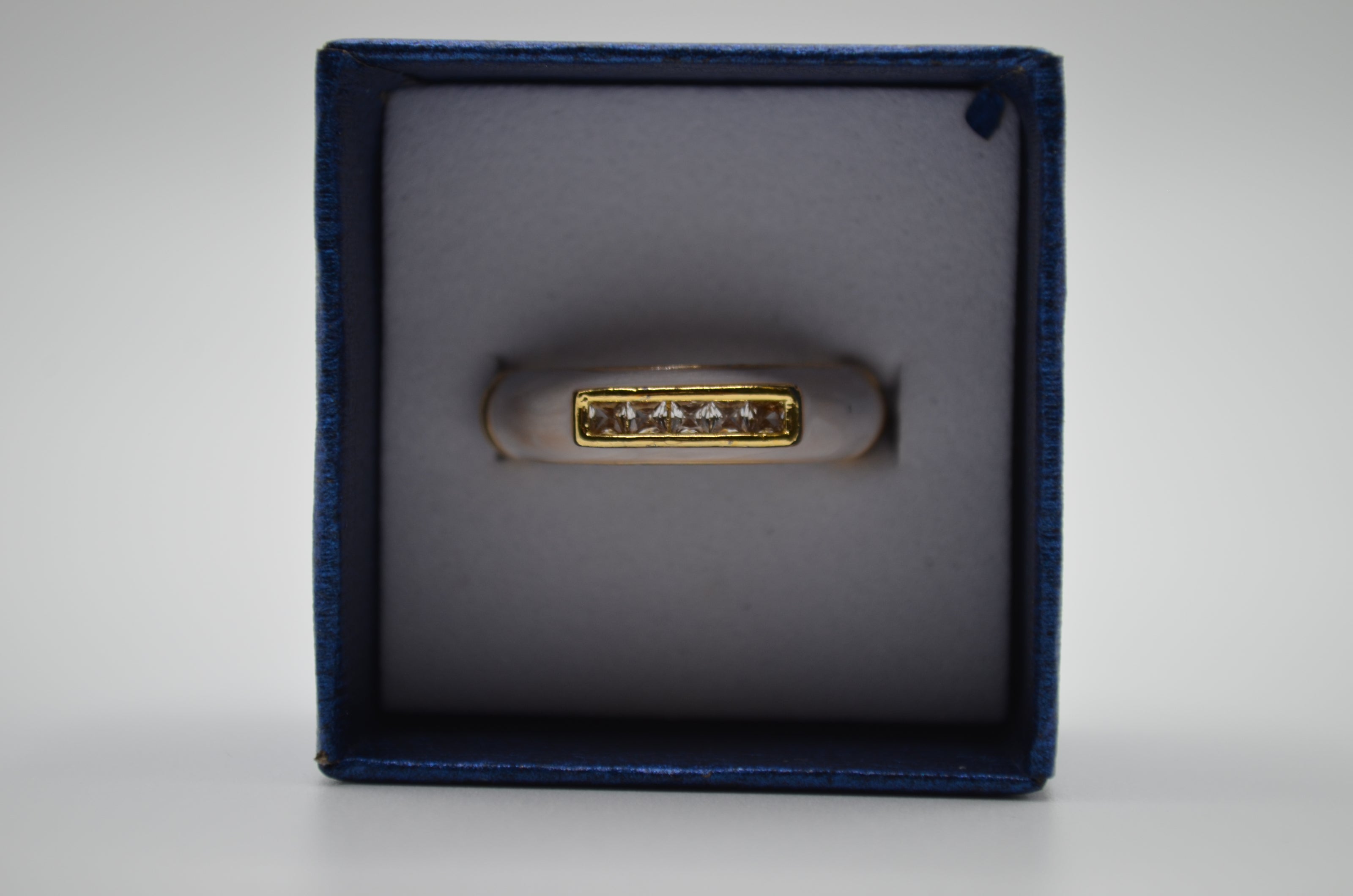 Pearl Glow Crystal Bar Enamel Ring