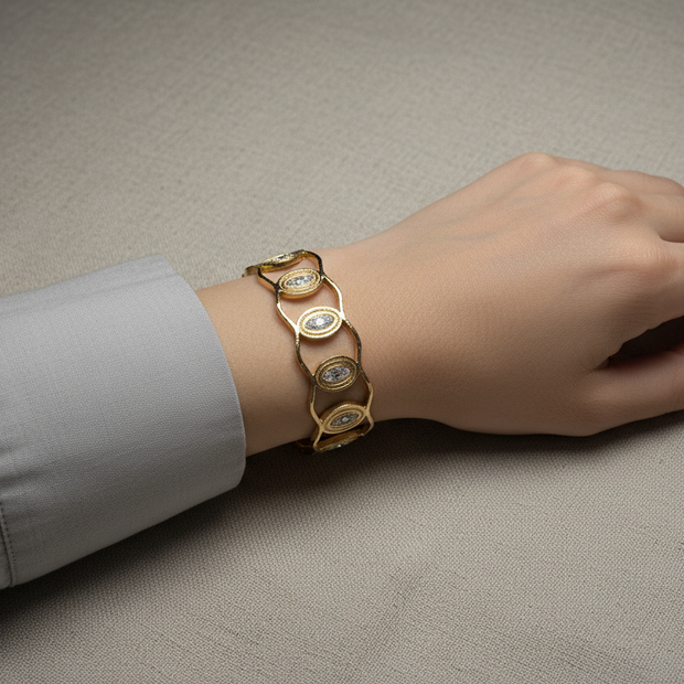 Royal Radiance Gold Bangle