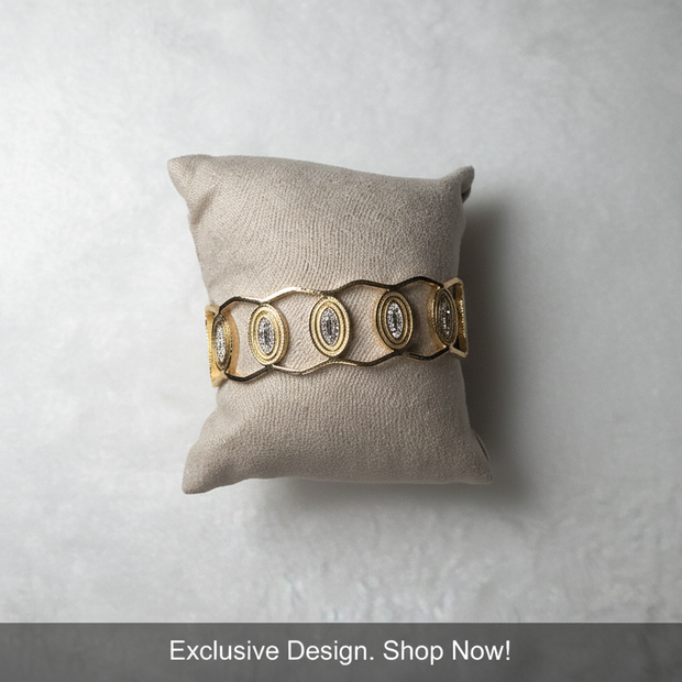 Regal Oval Charm Bracelet