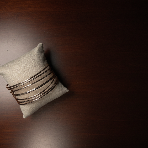 Bronze Gleam Minimalist kadha