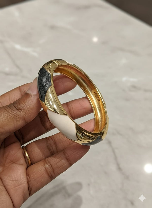 Ivory Noir Twist Enamel Bracelet